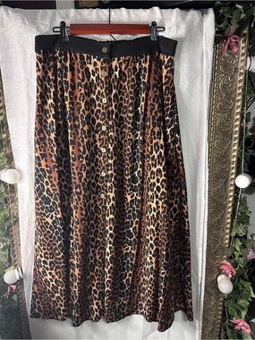 Pinup Couture Leopard Print Selene Skirt